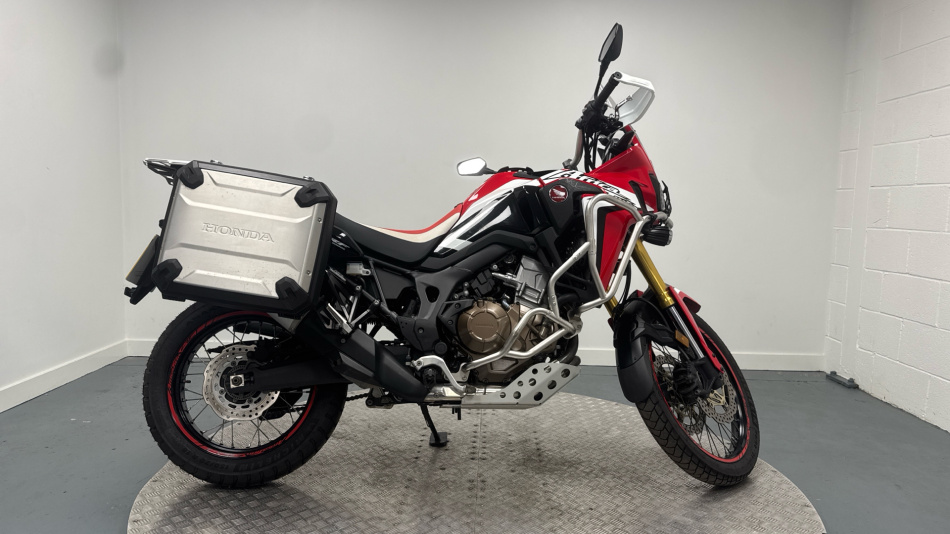 Honda Africa Twin CRF1000AHE (17MY)